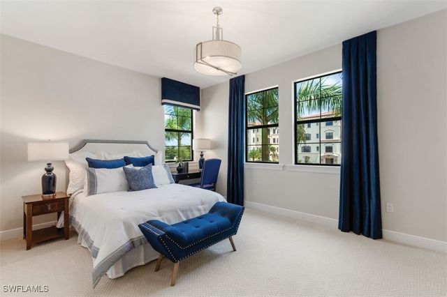 16382 Viansa WAY 3-102, Naples, FL 34110