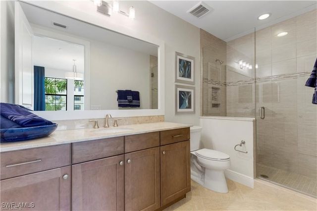 16382 Viansa WAY 3-102, Naples, FL 34110