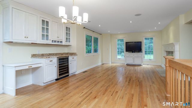 91 Lantern Ridge Road, New Canaan, CT 06840