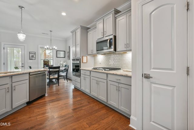 68 Jeans Way, Benson, NC 27504