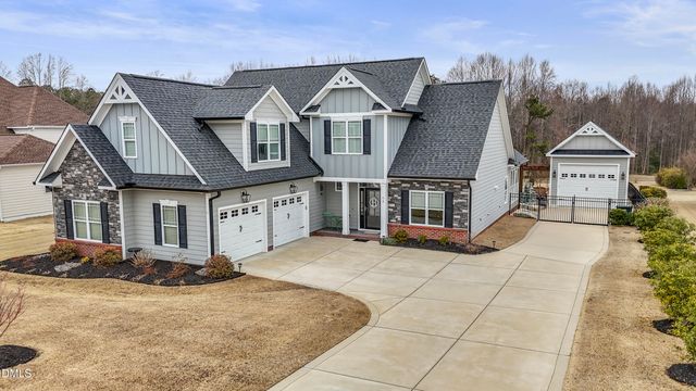68 Jeans Way, Benson, NC 27504