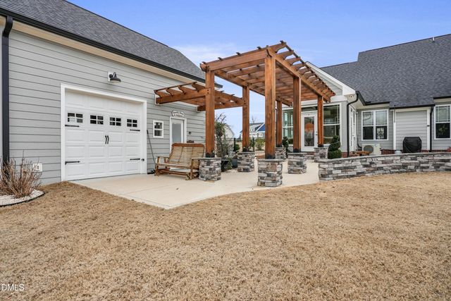 68 Jeans Way, Benson, NC 27504