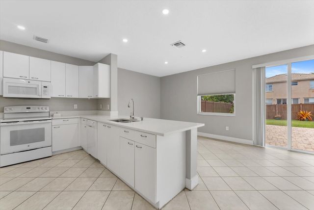 9825 Scribner Lane, Wellington, FL 33414