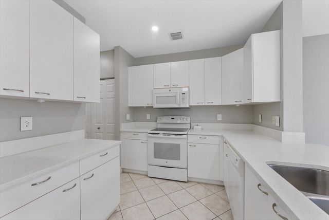 9825 Scribner Lane, Wellington, FL 33414