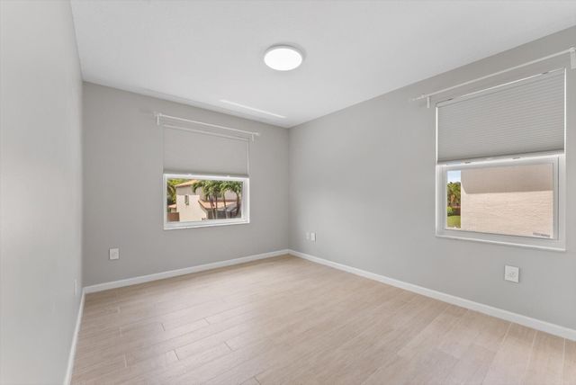 9825 Scribner Lane, Wellington, FL 33414