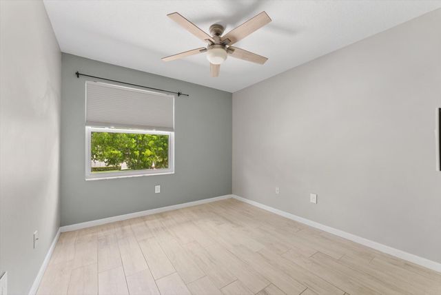 9825 Scribner Lane, Wellington, FL 33414