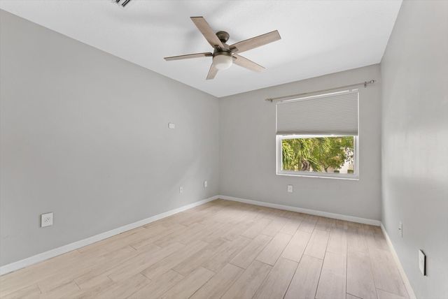 9825 Scribner Lane, Wellington, FL 33414