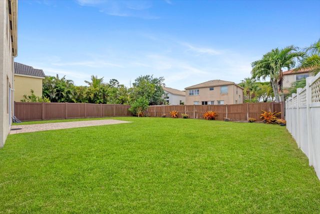 9825 Scribner Lane, Wellington, FL 33414