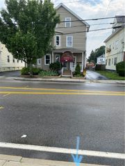 946 Park Avenue, Cranston, RI 02910