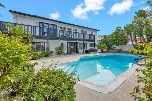 21151 Chubasco Lane, Huntington Beach, CA 92646