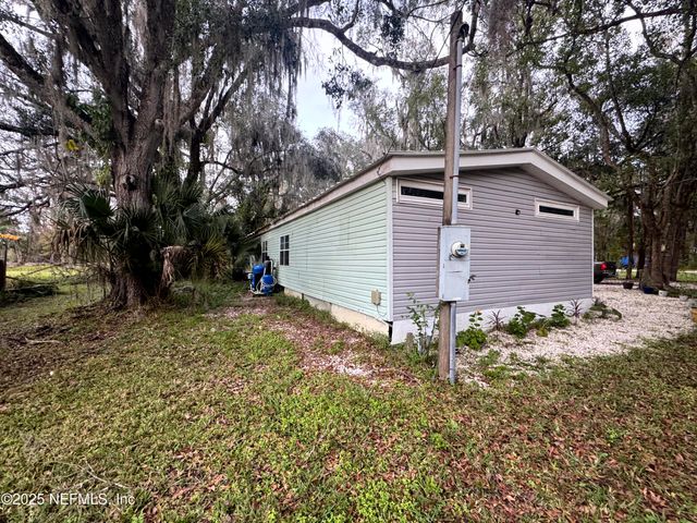 208 W HOLTZ Street, Hastings, FL 32145