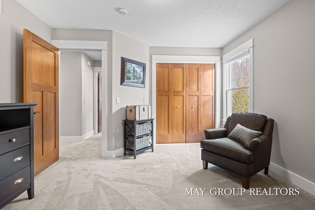 5254 Canyon River Drive NE, Ada, MI 49301
