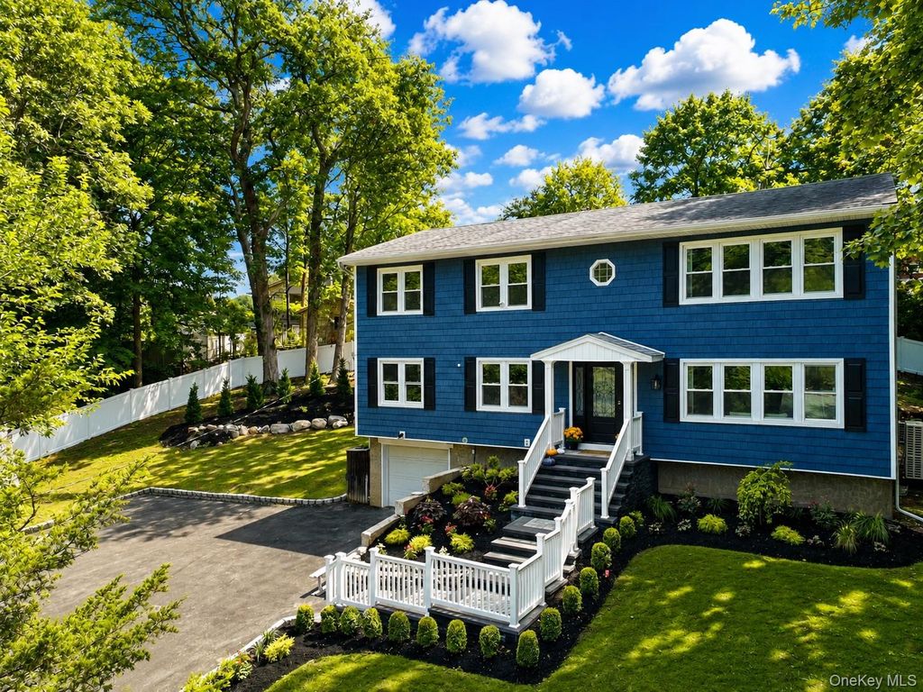 32 & 34 Oakwood Road, Huntington, NY 11743 — photo 2