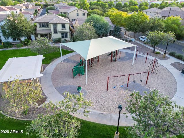 1882 S SETON Avenue, Gilbert, AZ 85295