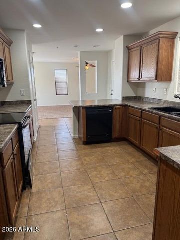 1882 S SETON Avenue, Gilbert, AZ 85295