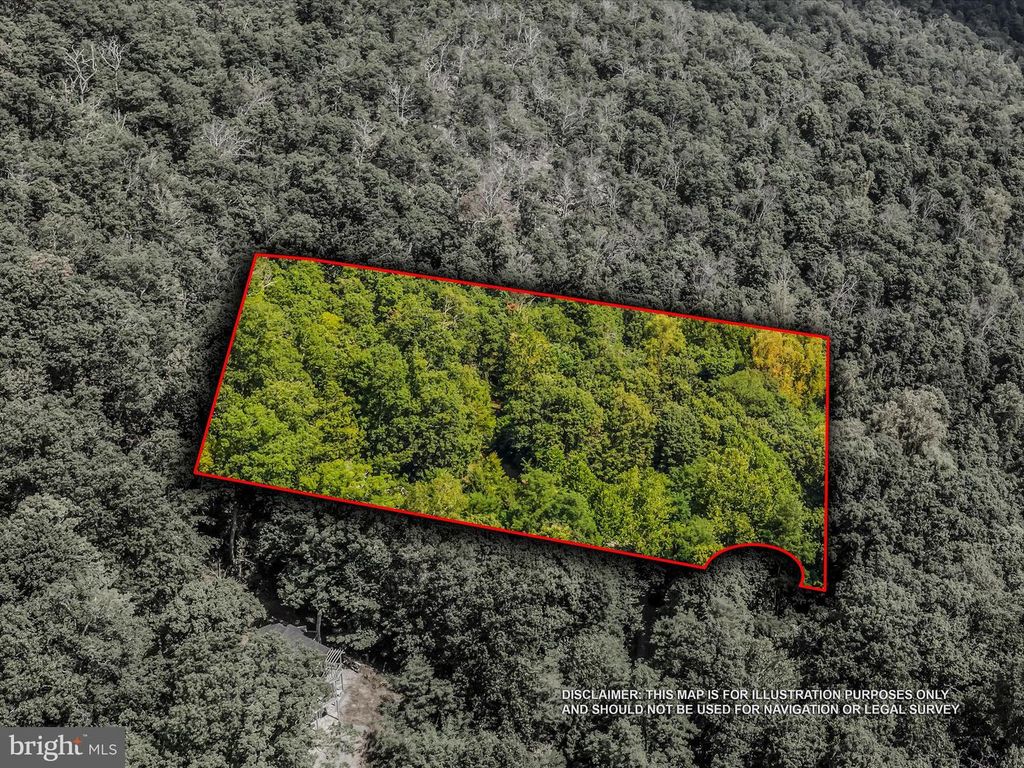 R5 BOBCAT DRIVE, Berkeley Springs, WV 25411