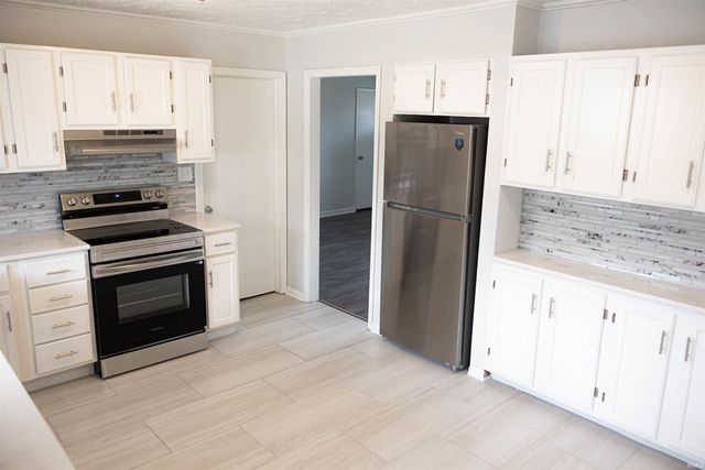 3939 W Woodhaven Drive, Bloomington, IN 47403