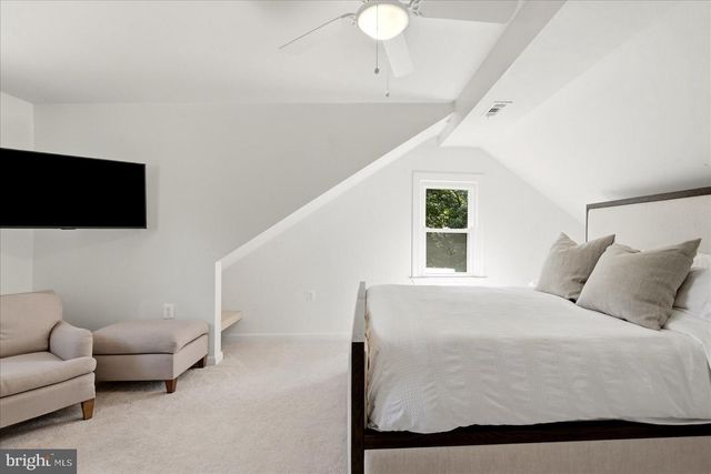 37860 CHARLES TOWN PIKE, Purcellville, VA 20132