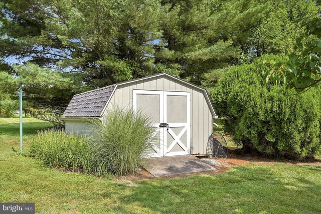 37860 CHARLES TOWN PIKE, Purcellville, VA 20132