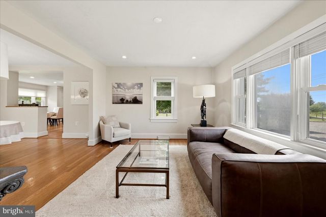 37860 CHARLES TOWN PIKE, Purcellville, VA 20132