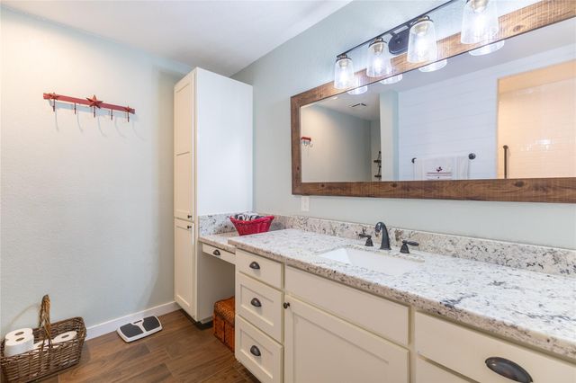 310 Medford Street, Vidor, TX 77662