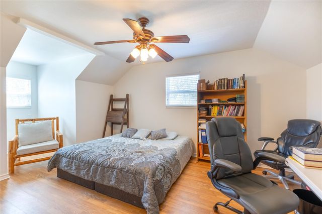 310 Medford Street, Vidor, TX 77662