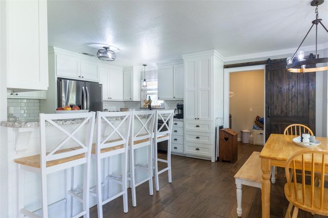 310 Medford Street, Vidor, TX 77662