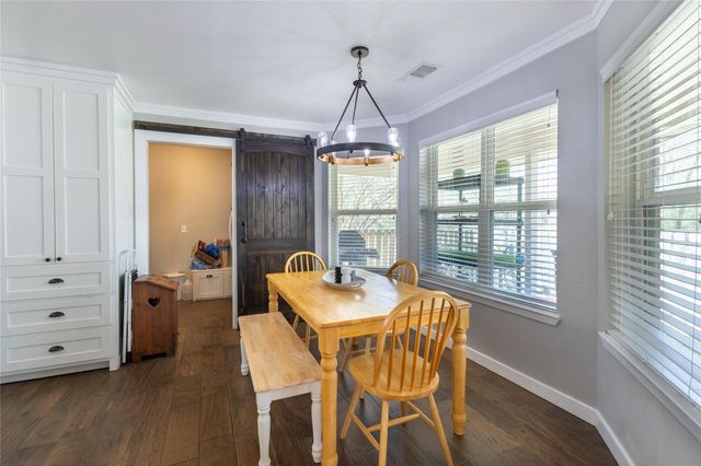 310 Medford Street, Vidor, TX 77662