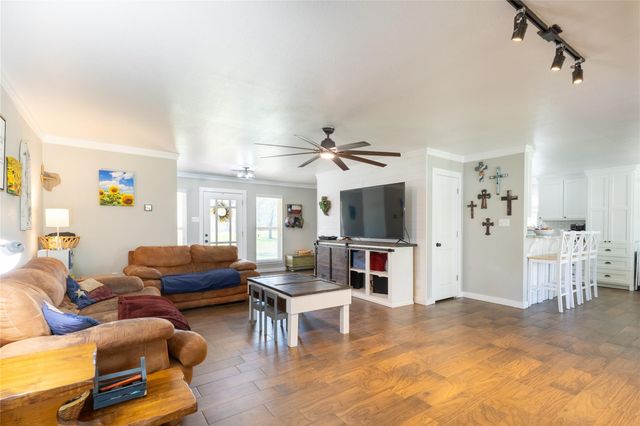 310 Medford Street, Vidor, TX 77662