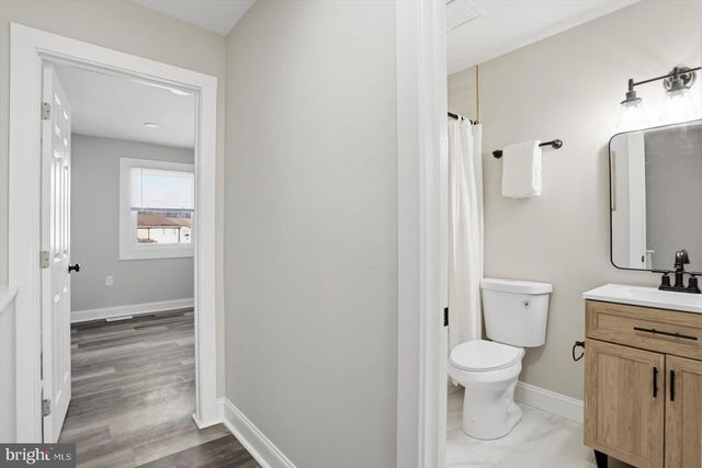 6449 WOODGREEN CIR, Baltimore, MD 21207