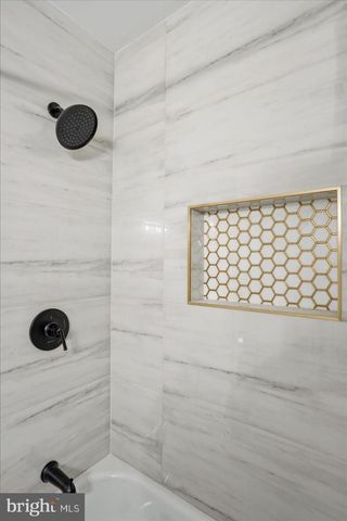 6449 WOODGREEN CIR, Baltimore, MD 21207