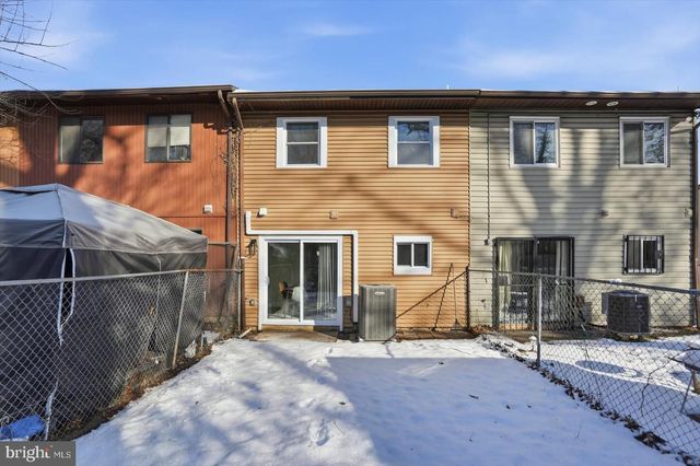 6449 WOODGREEN CIR, Baltimore, MD 21207