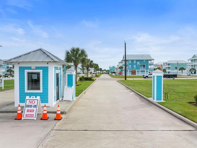 3835 Ohana Lane, Galveston, TX 77554