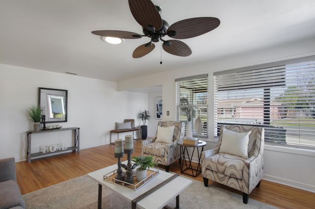 2408 Roslyn Way, Sacramento, CA 95864