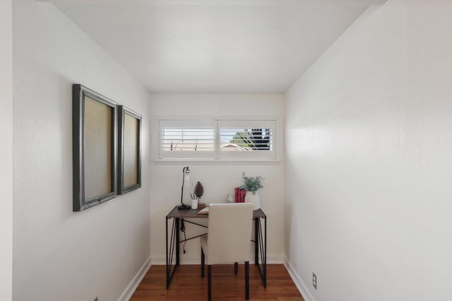 2408 Roslyn Way, Sacramento, CA 95864