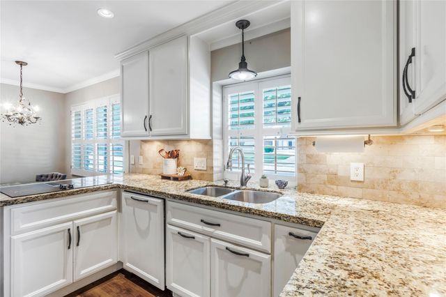 502 Lorie Lane, Pasadena, TX 77586