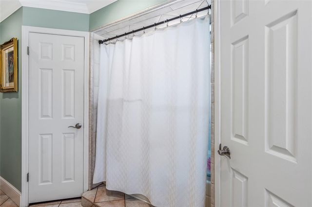 502 Lorie Lane, Pasadena, TX 77586