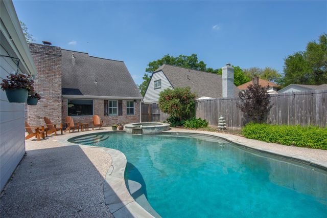 502 Lorie Lane, Pasadena, TX 77586