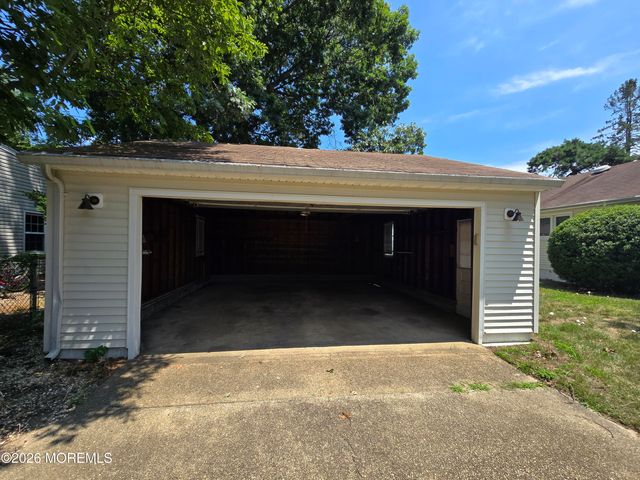 120 John Street, Brick, NJ 08724
