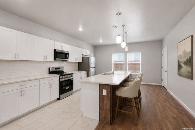 3719 Commercial, San Antonio, TX 78221