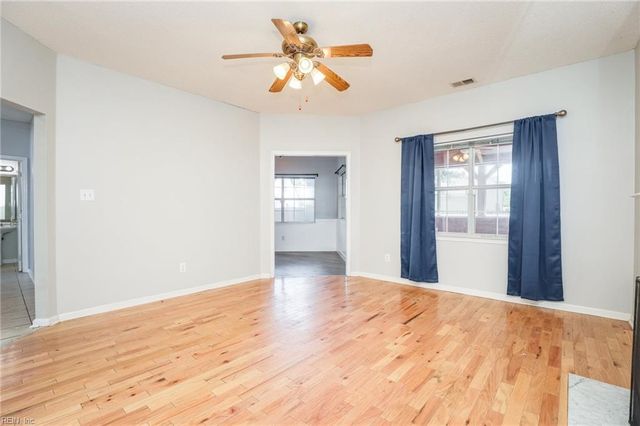 301 Running Stone WAY, Chesapeake, VA 23323