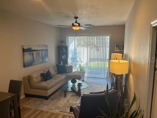 469 GLASTONBURY DRIVE, Orlando, FL 32825