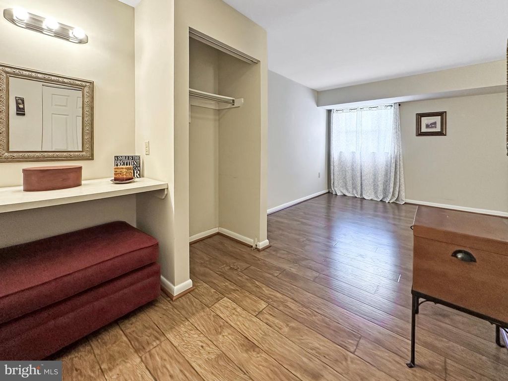 Image 18 of property listing at 16 SILVERWOOD CIR #1, Annapolis, MD 21403