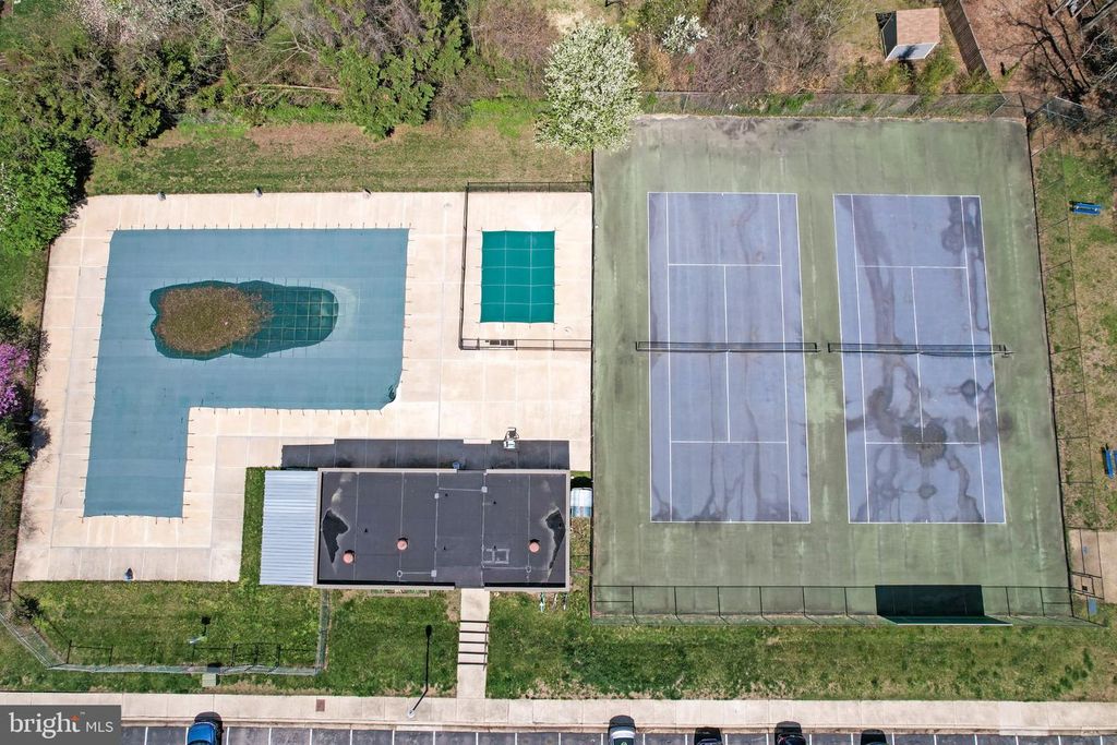 Image 29 of property listing at 16 SILVERWOOD CIR #1, Annapolis, MD 21403