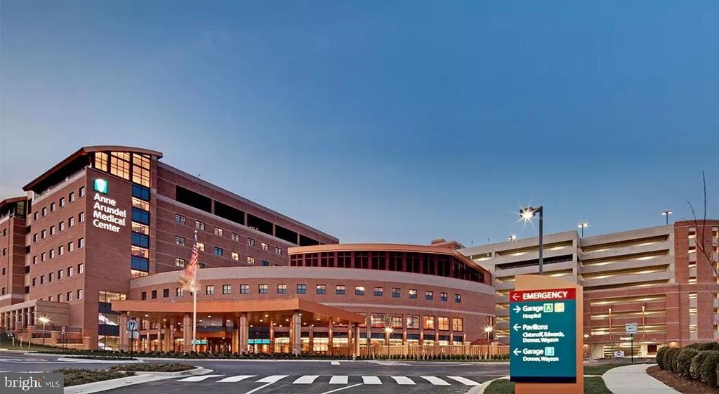 Image 36 of property listing at 16 SILVERWOOD CIR #1, Annapolis, MD 21403