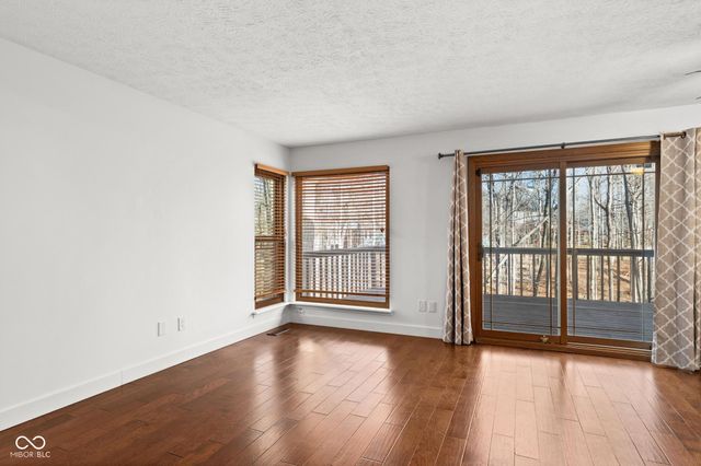 8413 La Habra Lane, Indianapolis, IN 46236