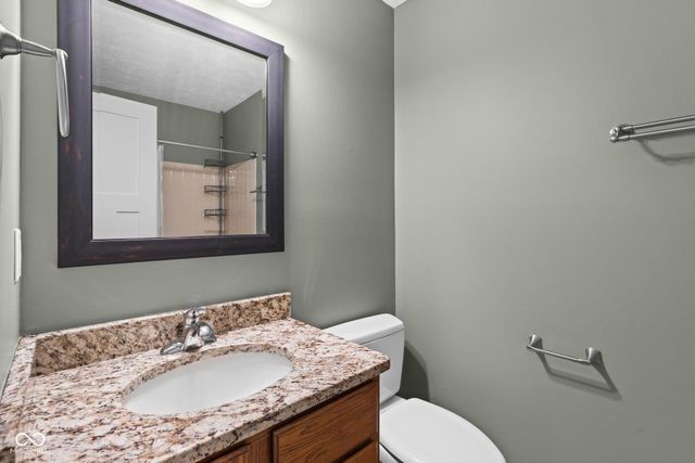 8413 La Habra Lane, Indianapolis, IN 46236