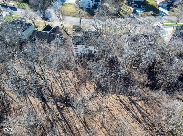 8413 La Habra Lane, Indianapolis, IN 46236