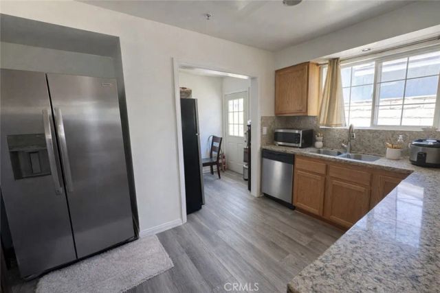 10204 Gerald Avenue, North Hills, CA 91343