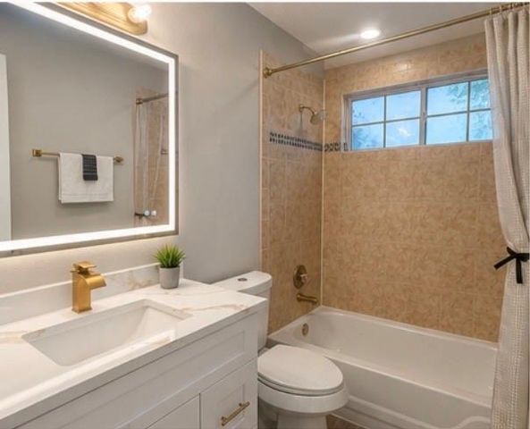 8622 Elm Lake Dr, Houston, TX 77083
